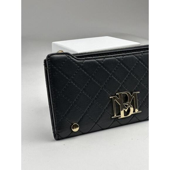Badgley Mischka Quilted Button Closure Black Wallet Silver logo - Picture 2 of 5